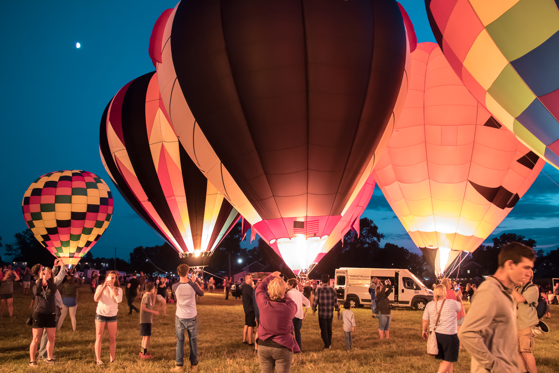 hot air balloon festival at night