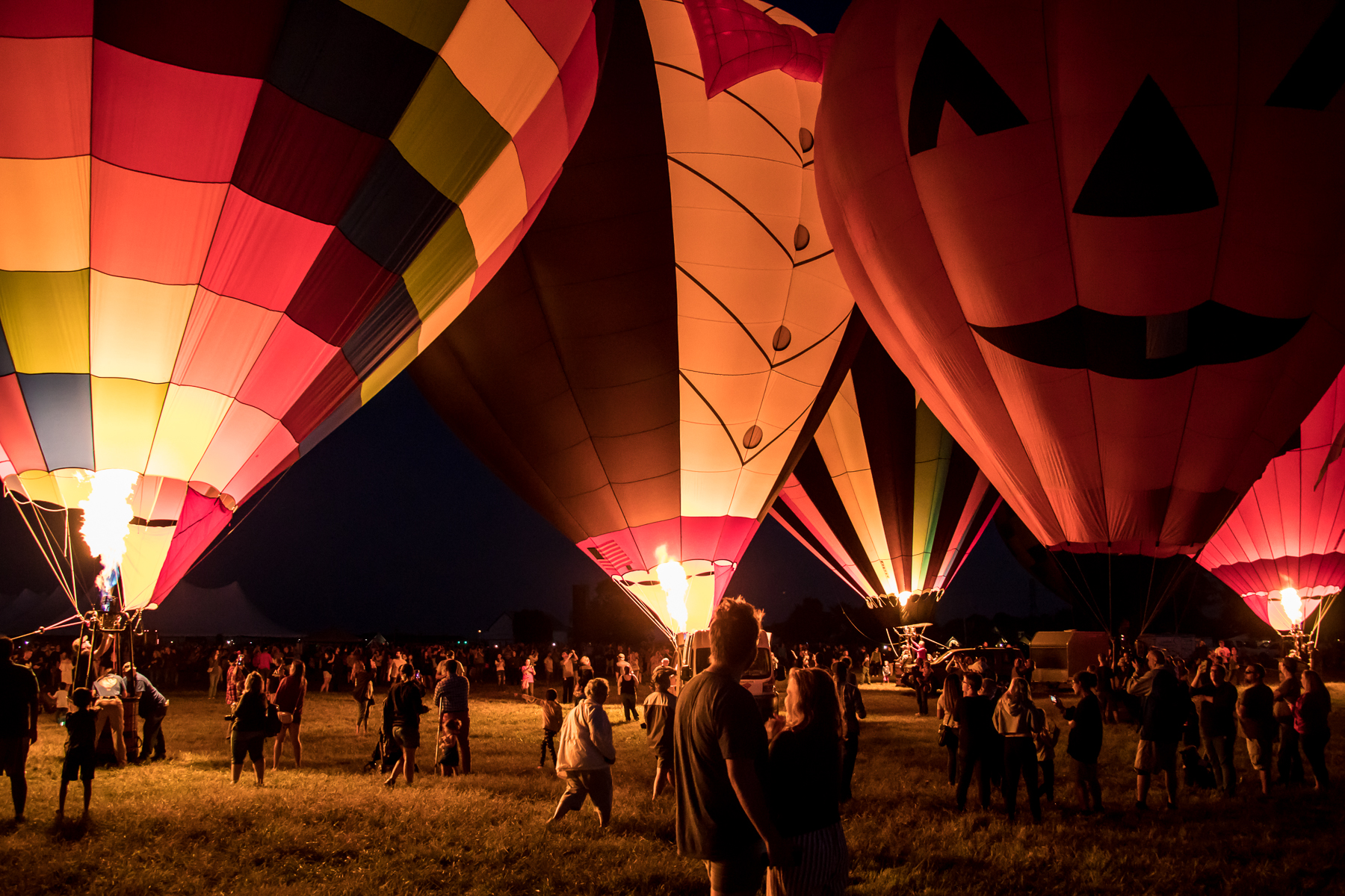 hot air balloon festival at night